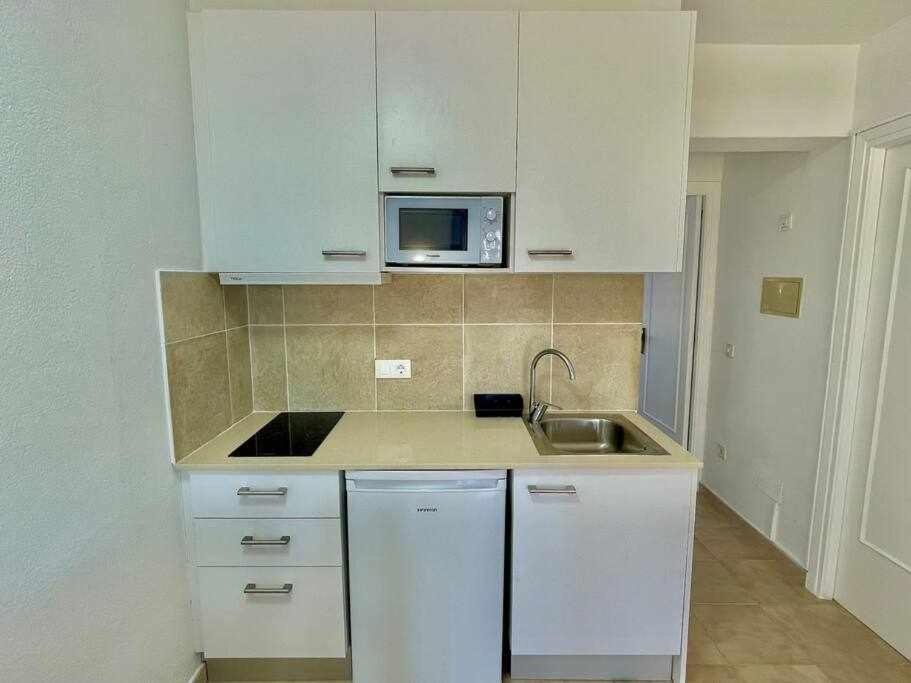 Pura Vida Apartamento Con Piscina Cala'N Blanes  Luaran gambar