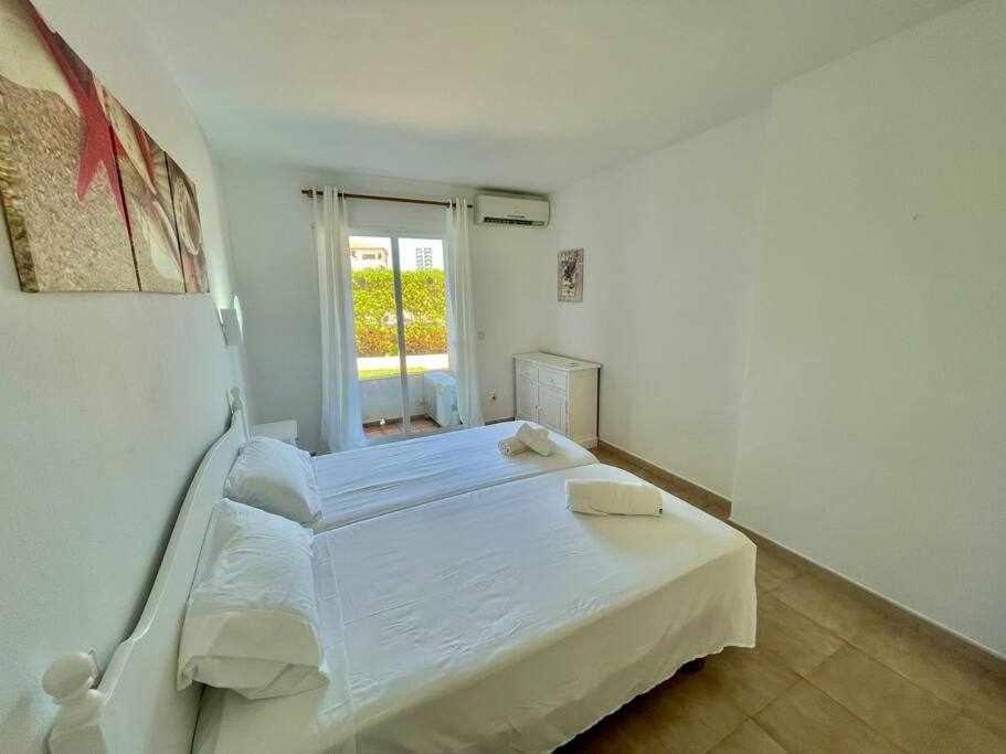 Pura Vida Apartamento Con Piscina Cala'N Blanes  Luaran gambar