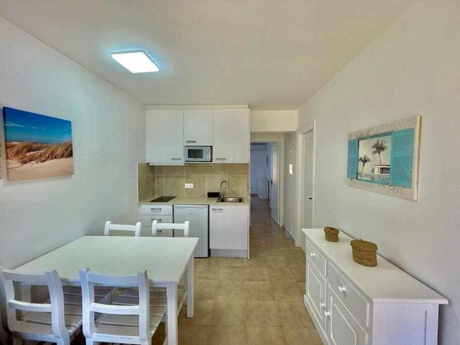 Pura Vida Apartamento Con Piscina Cala'N Blanes  Luaran gambar